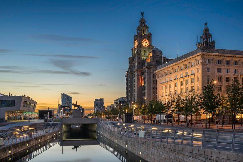 Uk City Break Gift Pack: Over 100 Stays For 2 - Choose From 4* Hotels, Countryside Retreats & Big City Hotels