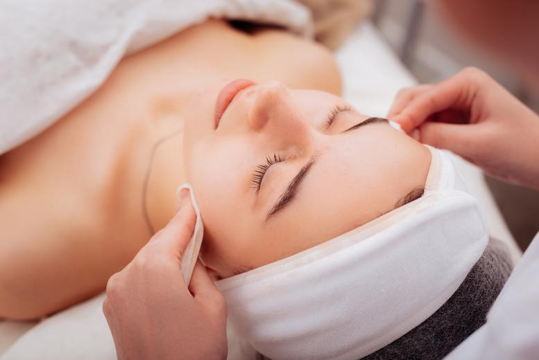 1-Hour Murad Method Facial With Optional Back Massage At Heaven Face & Body, Ashbourne
