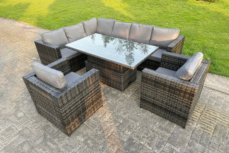 8-Seater Grey Rattan Weather-Resistant Outdoor Dining Set With Rising Table