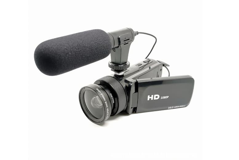 16X Digital Vlogging Camera With Microphone & Optional 32Gb Card