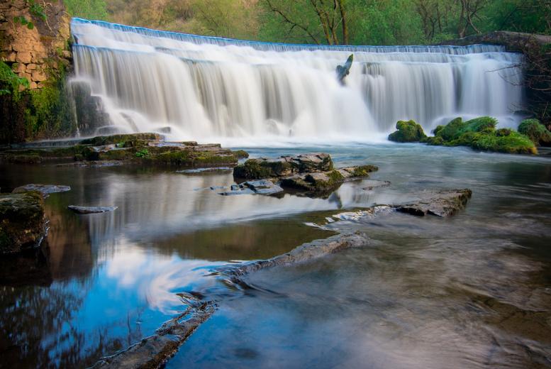 1 Or 2 Night 4* Peak District Escape - Hotel Stay For Two: Breakfast, Dinner, Wine & More