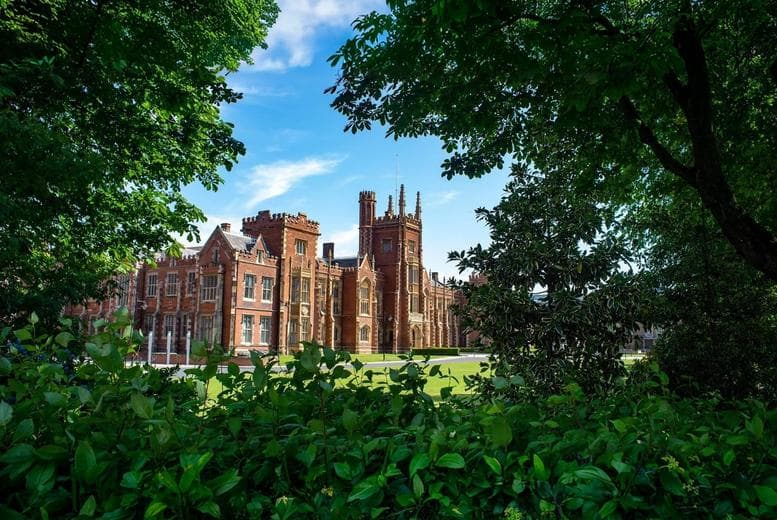 Price Drop! Relax In Belfast: 4* Getaway With Dinner & Late Checkout At Malone Hotel