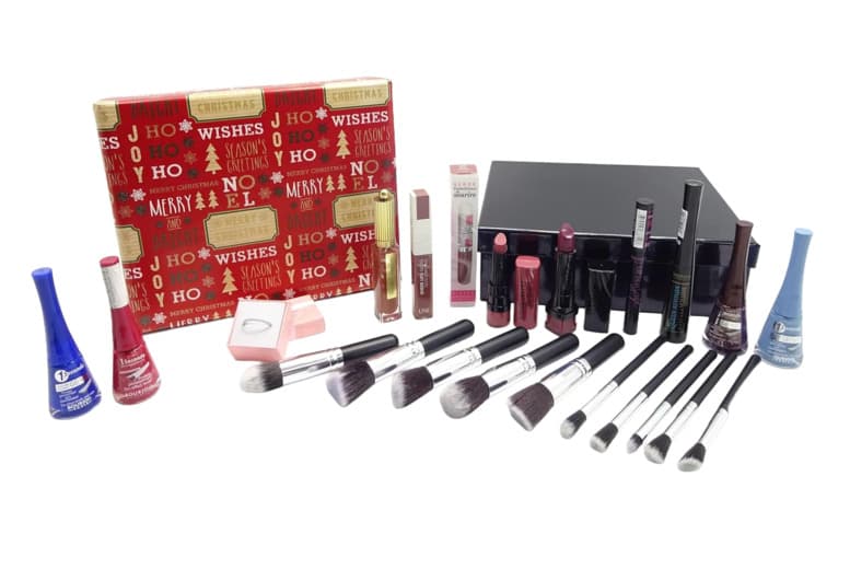 Bourjois Luxury Makeup Gift Set With Crystal Ring & Kabuki Brushes