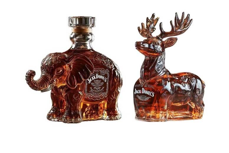 125Ml 3D Animal-Shaped Borosilicate Glass Bottle - Elk Or Elephant