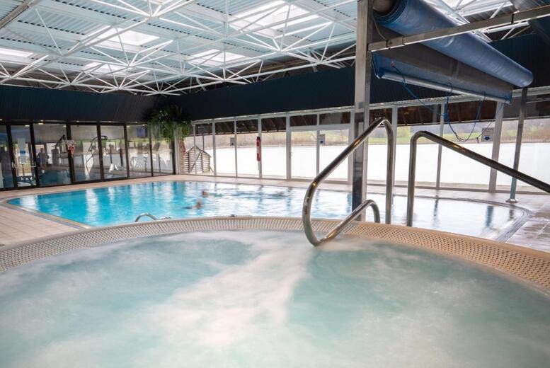 4* Yorkshire Spa Break For 2: Breakfast, Dinner, Prosecco & Spa At Waterton Park