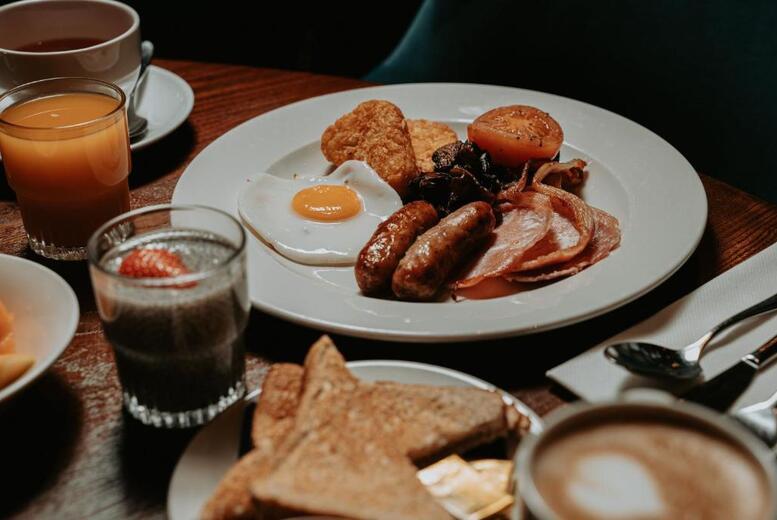 4* Clayton Hotel Birmingham City Centre: Bed & Breakfast For Two Including Welcome Drinks - Dinner Upgrade Available