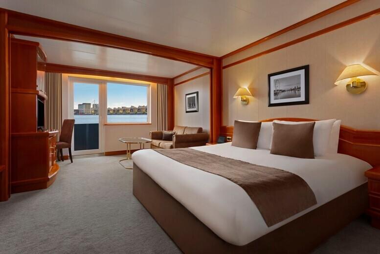 4* Sunborn Yacht Christmas Stay For 2: Breakfast, Prosecco & Festive Dining Upgrade - London