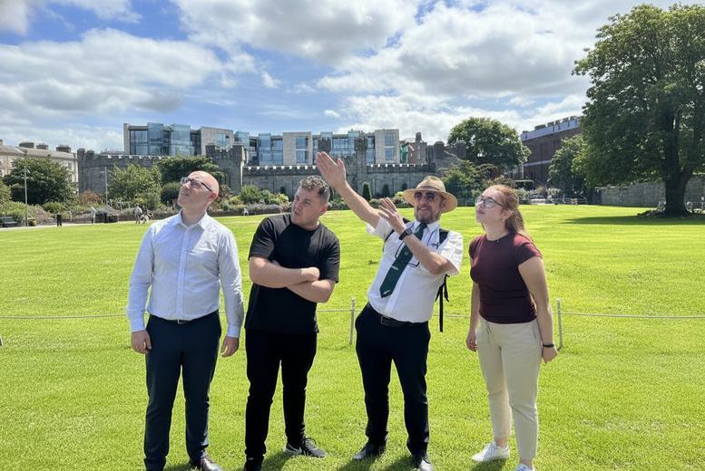 Dublin Guided City Walking Tour With Entry To Literature Museum