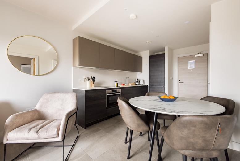 4* Charles Hope Leeds Centre Self-Catering Apartment Stay 2-4!