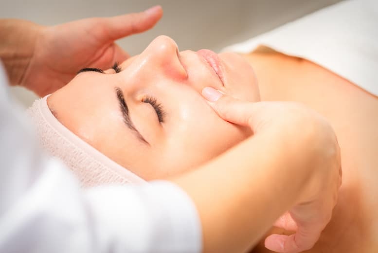 4-In-1 Facial Treatment For One At Aphrodite Aesthetic Clinic, Clane (60-75 Minutes)