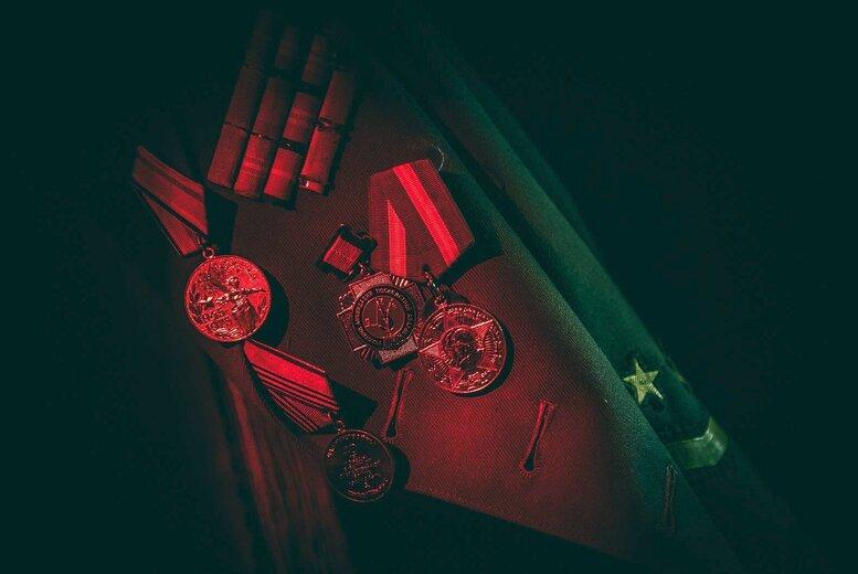1-Hour Live Escape Room Experience For 2-8 People At Black 11 Galway - Choice Of 4 Rooms