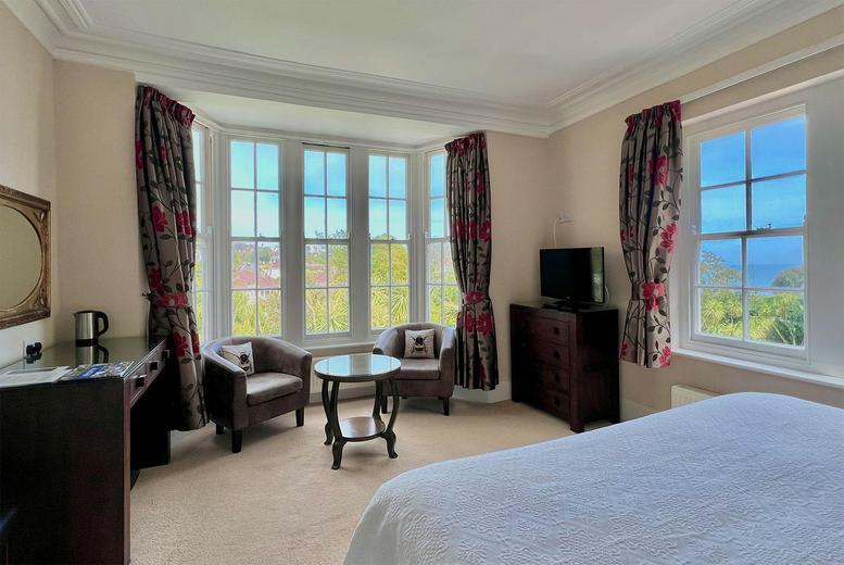 4* English Riviera Stay For 2 At The Charterhouse Torquay, Devon With Full English Breakfast & Pool Access