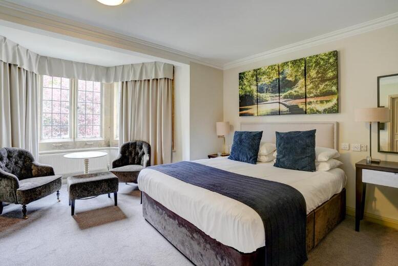 Price Drop! 4* Box Hill Burford Bridge Surrey Stay For 2 With Breakfast, Outdoor Pool Access, Late Checkout & Dining Upgrade!