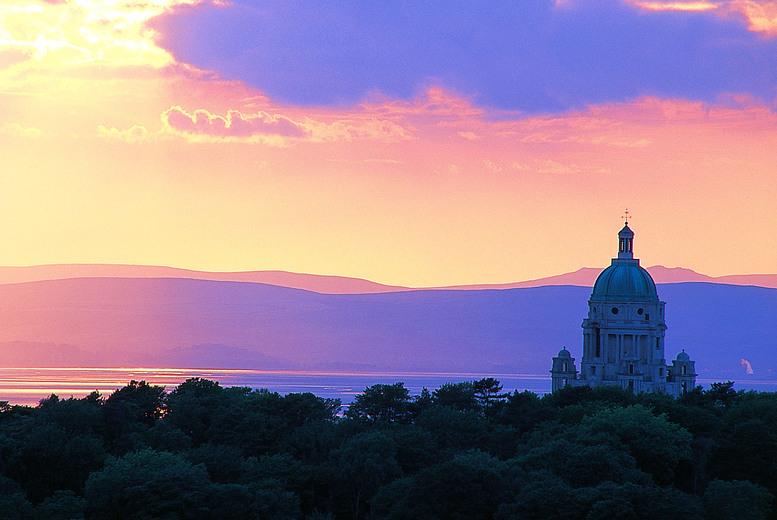 4* Lancaster House Hotel 1 Or 2 Night Stay For 2 With Prosecco, Breakfast & Leisure Facility Access!