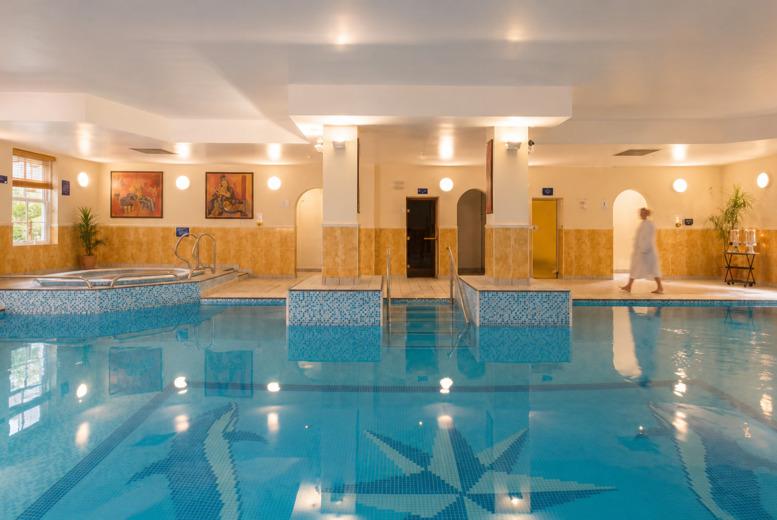 4* Wotton House Hotel Surrey Spa Stay For 2 - Breakfast, Prosecco, & Dinner Upgrade