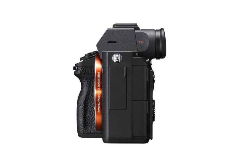 Sony A7 Iii 24.2Mp Full-Frame Mirrorless Camera Body Only