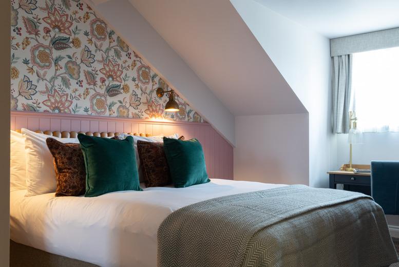 Bicester Stay For Two At Bernwood Park Hotel, Welcome Drink, Late Checkout, Treatment Discount & Dinner Upgrade!