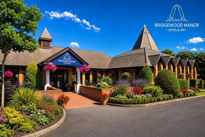 Festive Stay At The 4* Bridgewood Manor Hotel & Spa For 2: Breakfast, Spa Access, Prosecco, Late Checkout & Early Check In - Dinner & Room Upgrades Av